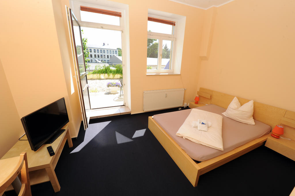 Hotel My Bed Дрезден Номер фото